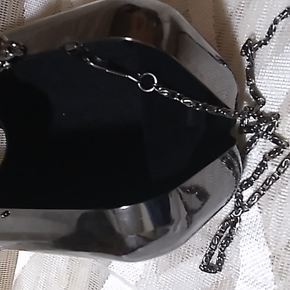 RARE***Metal Purse with Jaguar clasp - Picture 5 of 9